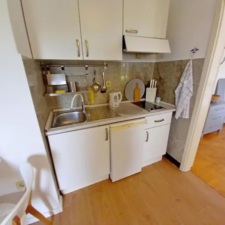 Apartment Fuer 3 Personen Ca 33 M In Pula, Istrien Und Umgebung *