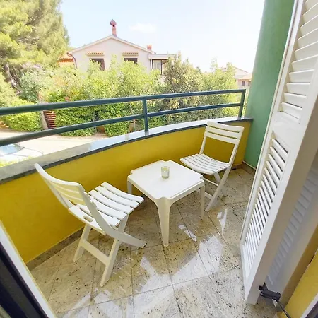 Apartment Fuer 3 Personen Ca 33 M In Pula, Istrien Und Umgebung